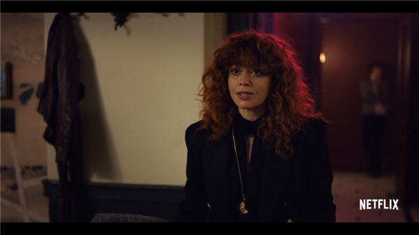 İngilizce öğrenmek için Netflix dizisi, Russian Doll