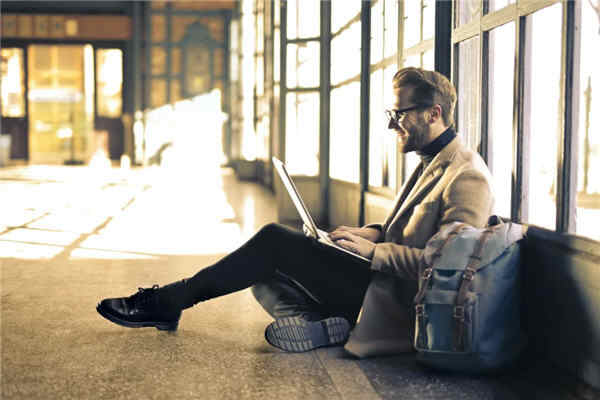 evde ingilizce öğrenmek için online kurs, ders almak